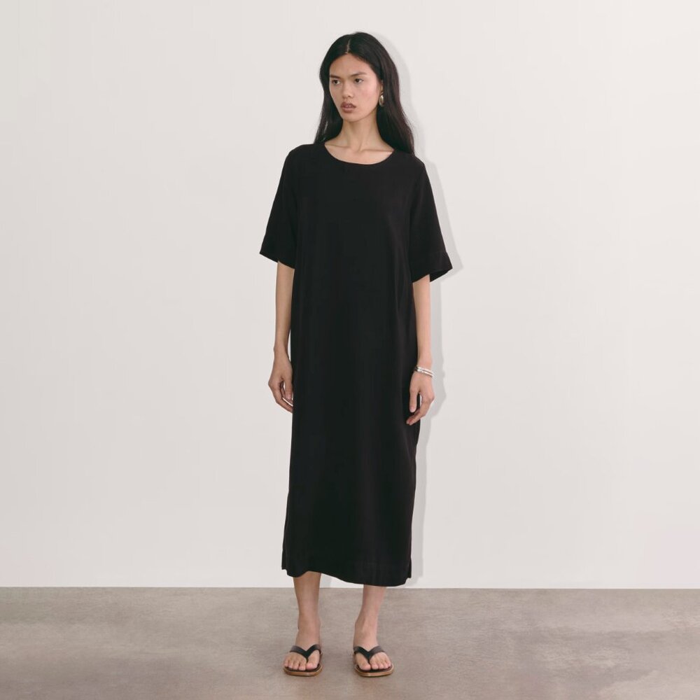 Everlane Women's Relaxed T-Shirt Dress in Buttersoft in Black, Size Medium
